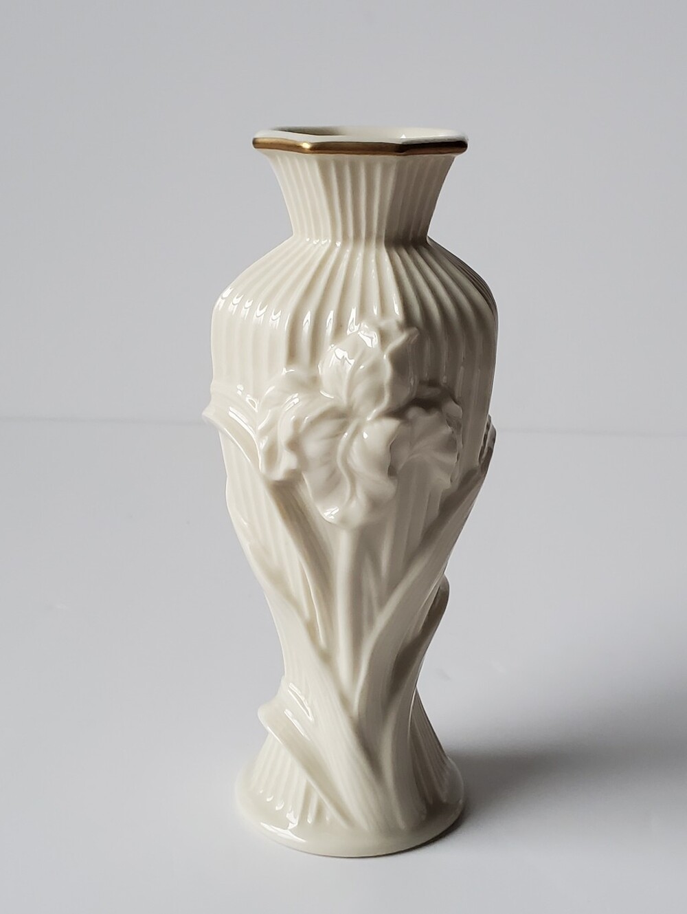 Vintage Lenox Iris Bud Vase Ivory porcelain Trimmed with 24k Gold